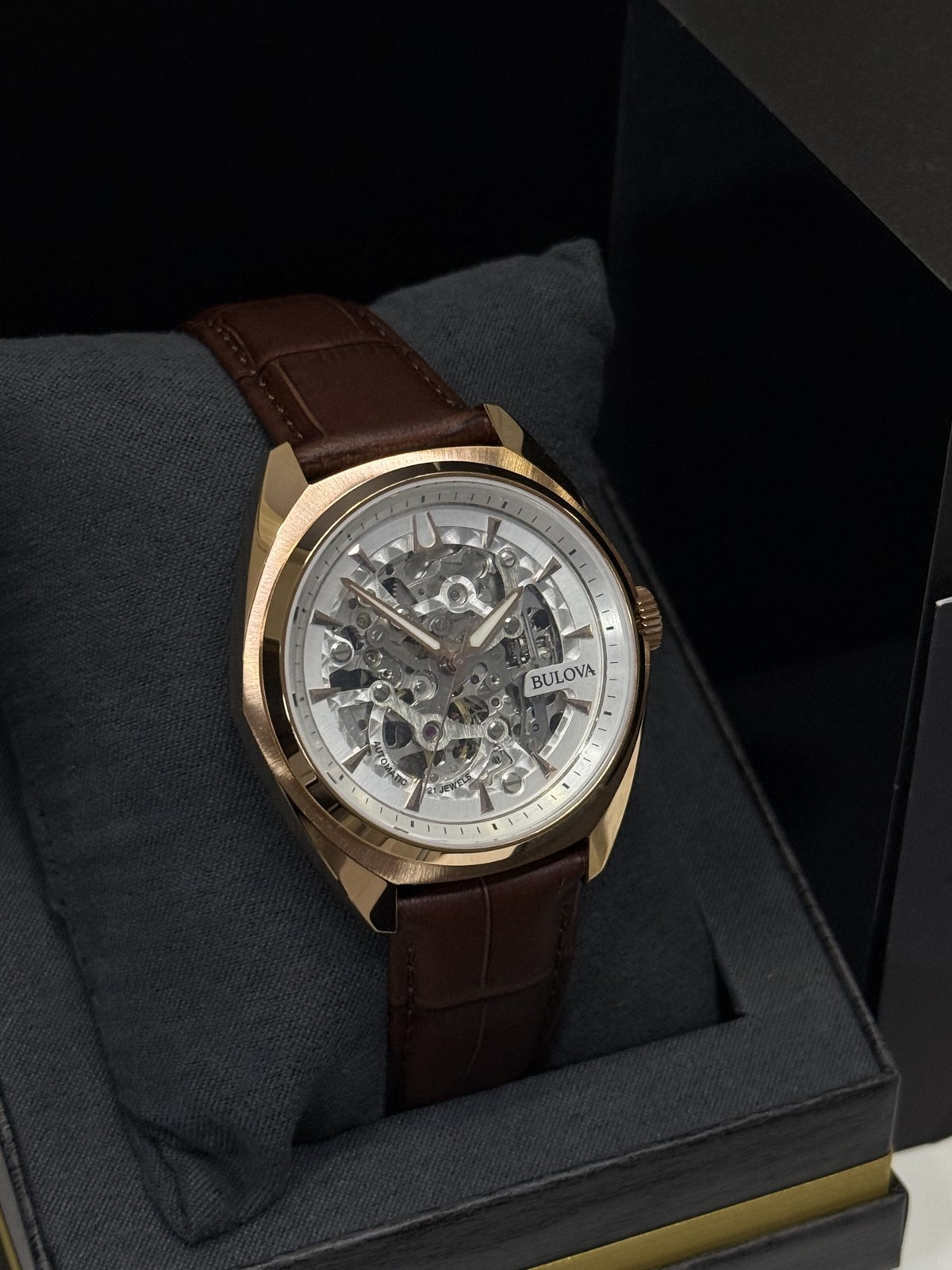 Bulova Skeleton Automático Oro Rosa