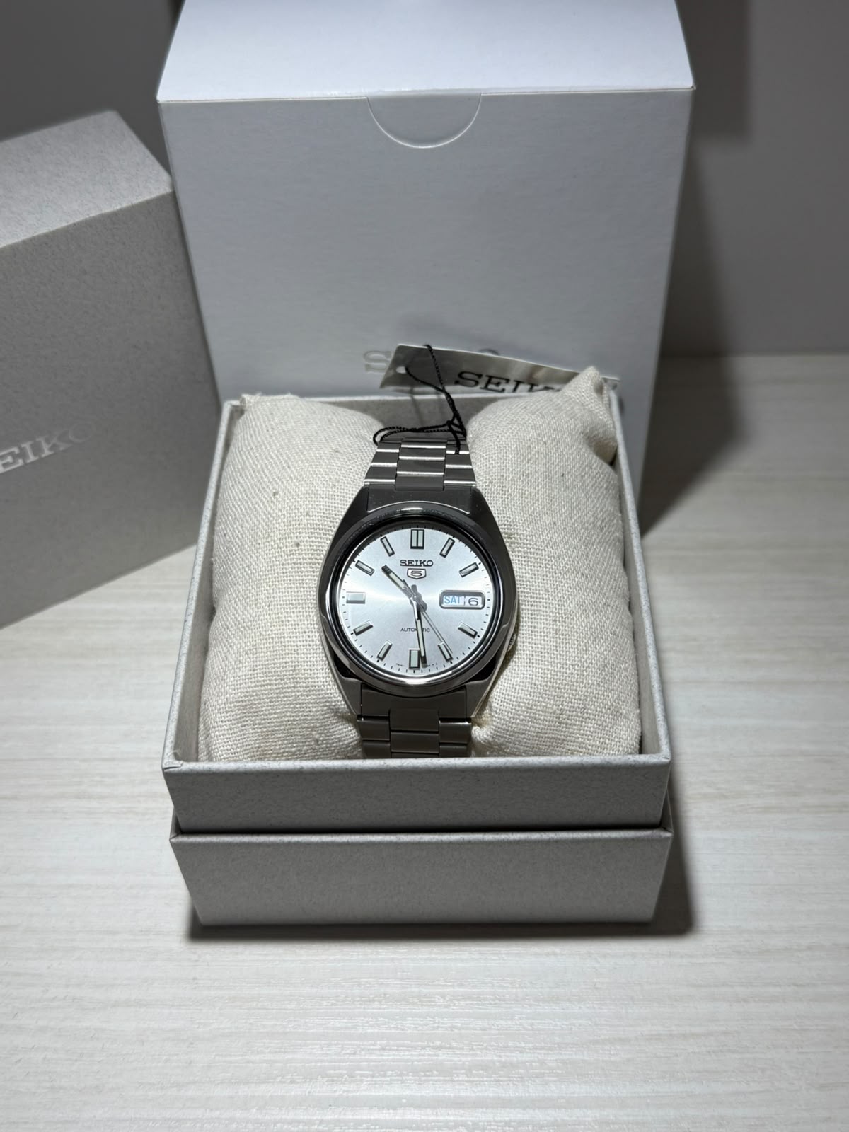 Seiko 5 Automático Plateado
